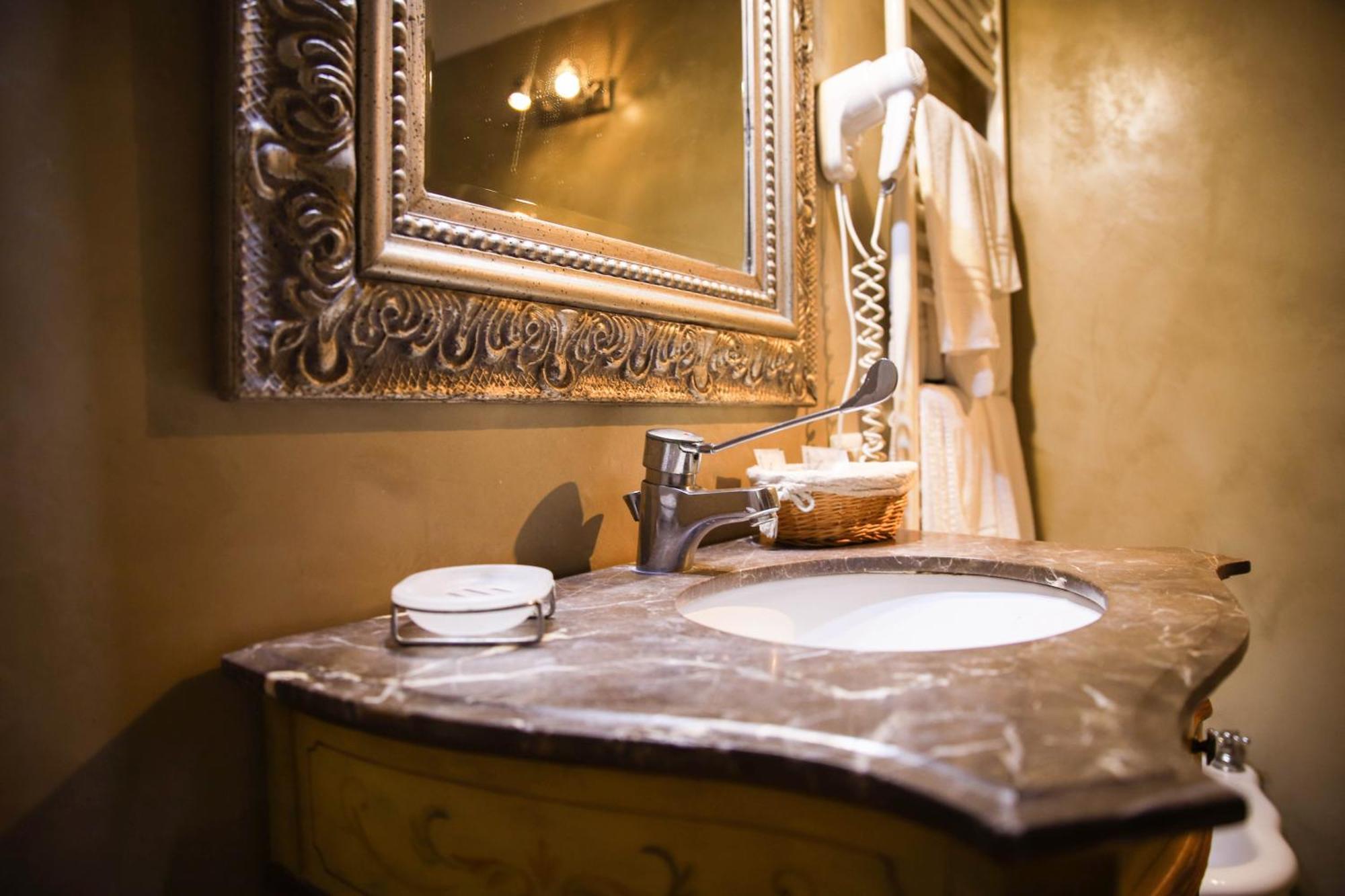 Country House Poggio Aione Guest House Catabbio Exterior photo